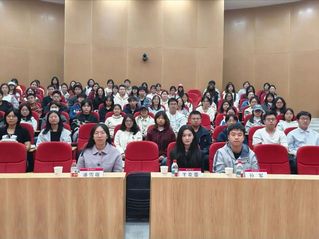 机关青年宣讲团走进国际医药商学...